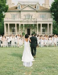 This Romantic Virginia Wedding Was An Homage To The Couple S Roots With Images Urban Wedding Venue West Virginia Wedding Virginia Weddings