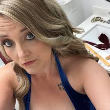 Mostly Minnesota Music Ann Treacy captured this short at the 2nd Annual  Mama Hellcats 🥳