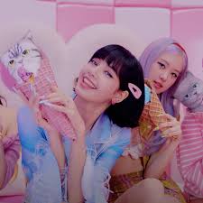 You're the only touch, yeah, they get me melting he's my favorite flavor, always gonna pick him. Blackpink And Selena Gomez S Ice Cream Video Beauty Looks Popsugar Beauty