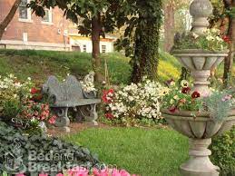 40 Heartwarming Memorial Garden Ideas Home Decor And Garden Ideas Memorial Garden Memory Garden Bench Memory Garden Ideas