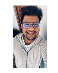 SWIPE>> .SCRL. . #face #faces #swipeleft #scrl #newpost #archive  @scrlgallery