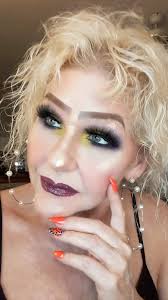 Blonde Beauty' (2020) Spring color at both Preserves.