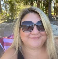 Aida Muratagic's Instagram, Twitter & Facebook