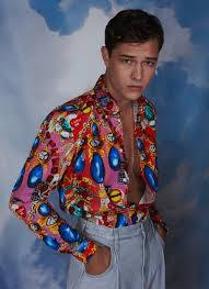 Bianca kmiec is a very active star in social media and present in almost all platforms like facebook, youtube, instagram and twitter. Issue South America Francisco Lachowski By Claudio Tomas Image Amplified