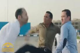 يذكر أن محمد رمضان أثار الجدل خلال اليومين الماضيين بظهوره في أكثر من مقطع فيديو وهو يمسك بأوراق تشبه الدولارات ويلقيها على الأرض وفي. U5v G 90c6nm