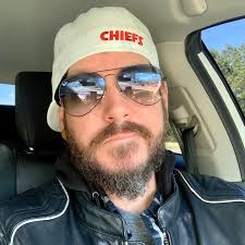 Brandon Hooker (@brandonhooker) · Instagram 照片和视频