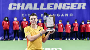 Radu albot hosts dominic stephan stricker in a atp stuttgart game, certain to entertain all tennis fans. Dominic Stricker Auch Bei Den Profis Auf Der Uberholspur Suedostschweiz Ch