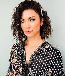 Elizabeth Pye's Instagram, Twitter & Facebook