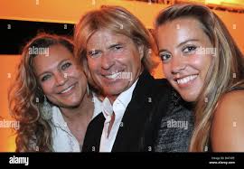 Moglie jessica durante immagini e fotografie stock ad alta risoluzione