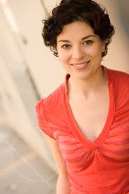 Lisa Dery's Instagram, Twitter & Facebook