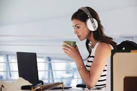 Connection quality is excellent in part due to the bluetooth. Sennheiser Momentum 3 Wireless Ab Sofort Auch In Sandweiss Erhaltlich Appgefahren De