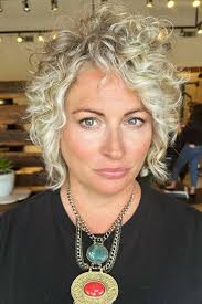 27 Short Hairstyles For Older Women