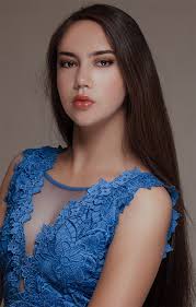 Meet The Beauty Behind The Cover Of The March 2021 Issue Of Model & Mode:  The Stunning Abi Grigsby