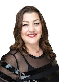 Brandi Bradshaw's Instagram, Twitter & Facebook