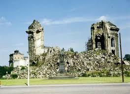 Below you can see the before & after pictures. Frauenkirche Dresden Lutheran Church Of Saxony Destroyed By Bombs In Ww11 Left As A Memorial For 50 Years Befor Dresden Germany Dresden Pictures Of Germany