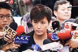 Aug 16, 2019 · 何韻詩（右）接受資深主陳雅琳專訪。（壹電視提供）〔記者曾德蓉／台北報導〕壹電視主播陳雅琳親赴香港前線採訪，並獨家專訪力挺反送中的. ä½é»è©©è¢«ç è§ååç¾©ä¾å° ä¸å¾åå éè¡ ç§»æ°'ç½²éæ¨£èªª é¢¨å³åª'