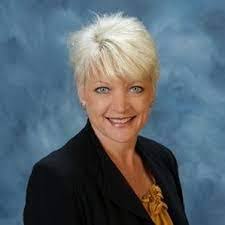 Robert Packett's Instagram, Twitter & Facebook