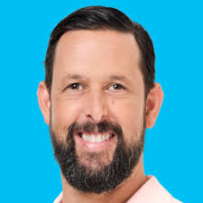 Homecoming Queen Gives Her Crown To A Friend After A Cruel Prank By Bullies