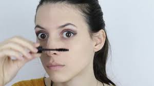 Winged eyeliner is a great technique that is quick and easy to help bring some contour to your deep set eyes without having to do a whole lot with your eyelashes or eyebrows. How To Apply Eye Makeup For Deep Set Eyes 15 Steps
