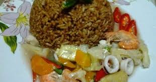 Kupas bawang dan halia dan potong kapur. Resepi Nasi Goreng Cendawan Ala Thai Pawtaste Com