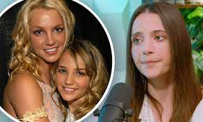 Britney Spears apologizes to Alexa Nikolas after Zoey 101 star shared  'traumatizing' encounter | Daily Mail Online