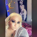 Desiree Muth's Instagram, Twitter & Facebook