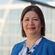 Ellen Rios's Instagram, Twitter & Facebook