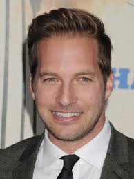 Ryan Hansen Pictures