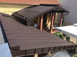 Prefalz Dach In P 10 Nussbraun Mit Schonen Details Von Biroprofil Doppelstehfalz Prefa Spengler Cladding Aludach Star Dachsysteme Dachdecker Dach