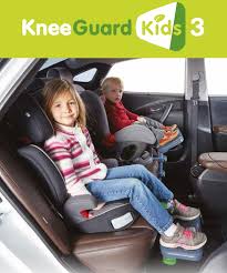 Bis wann brauchen kinder einen kindersitz im auto? Kneeguard Kids Die Fussstutze Fur Kindersitze Familie Bar Fachhandler Fur Kindersitze