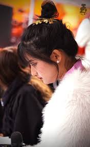 လှရက်သောမိန်းကလးချင်းတောင်ကြွေတယ်😘🤭