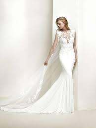 Pronovias barcelona ist ein namhaftes international renommiertes label, das 1922 gegründet wurde und das nun über 50 jahre später an der obersten spitze des brautmodengeschäfts. Brautkleid Pronovias Gebraucht Kaufen Nur 4 St Bis 65 Gunstiger