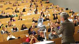 Sesiunea pare sa fie perioada cea mai dificila din viata unui student. Drumul Spre Universitate StudenÅ£ie In Germania Aventura Mea GermanÄ Dw 15 10 2012