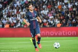 Jun 14, 2021 · grzegorz krychowiak received a second yellow card after a foul in the middle of the park, becoming the first player to be sent off at the tournament. Mercato Psg Krychowiak A La Relance En Russie