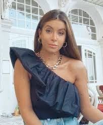 محمد بن نزيه الرمطوني ومحمد بن علي الأطرش. Fashionista Ø§Ù„Ù…Ù…Ø«Ù„Ø© Ø§Ù„Ù…ØªØ£Ù„Ù‚Ø© Ù†ÙˆØ± Ø¹Ù„ÙŠ ÙˆÙ‡ÙŠ Ù…Ù† Ø§Ø¨Ø·Ø§Ù„ Facebook