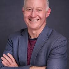 Paul Mendel's Instagram, Twitter & Facebook