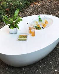 Pin By Maria Fernanda Lores On Concreto Decorativo In 2020 Drink Table Modern Outdoor Furniture Outdoor