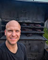 Daddy Long Legs is open today in Boyles of Ballyseedy from 1pm to 4:30pm 🔥  Come in and get the best of BBQ at Kerry's only BBQ smokehouse!!  #DaddyLongLegsBBQ #TraleeEats #KerryFoodie #BoylesOfBallyseedy #