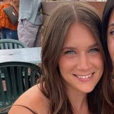 Molly Laughlin (mollyklaughlin)