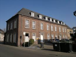 772 likes · 30 were here. Datei Emmerich Haus Der Famile Neuer Steinweg 25 01 Jpg Wikipedia