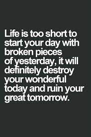 25 Break Up Quotes To Help You Move On From The Past Positive Quotes For Life Inspirational Words Words
