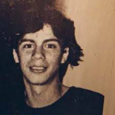 EfemeridesATodoRocanrol Hoy es el cumpleaños de Eli Suárez, líder de  Gardelitos. Persona humilde y sencilla; siguió con el legado de Korneta, le  puso el pecho a las balas y sigue brillando. Siempre