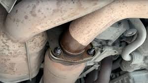 Clp or lp only although i will put a slight amount of grease on the sides of the charging handle to reduce binding when operated from one side. 8 Best Penetrating Oils For Loosening Rusted Bolts In 2021