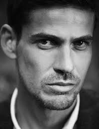 ❎políticamente incorrecto 📝periodista 🎥creador de contenido 🔴más de 50k en yt 🟣más de 40k en twitch 🎤host 🙅🏼‍♂️jurado 🐓organizo en todorapbnd. Ruben Quesada Talents Models