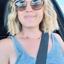 What are some good hotels to stay at when visiting Disneyland with children?