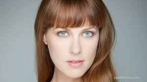 Nell Geisslinger: Multi-Disciplinary Artist & OSF Stage Veteran