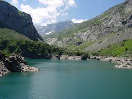 Balade Du Cirque De Troumouse Le Lac Des Gloriettes Montagne Pyrenees Et Midi Pyrenees