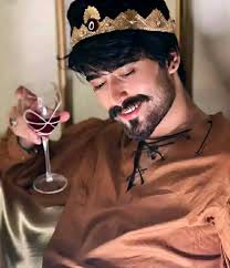 What is your cast 😎😎😎 Me ; syed 😋