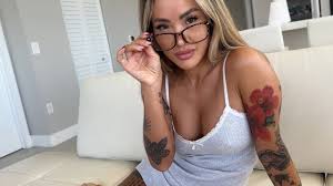 Tiny Asian Step Mom Sex Emergency ~ Linda Lan ~ Household Fantasy ~ Scott  Stark