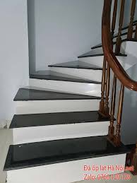 Cầu Thang Đá Đen Cổ Trắng Đẹp, Giá Rẻ Chỉ 600k/m2
